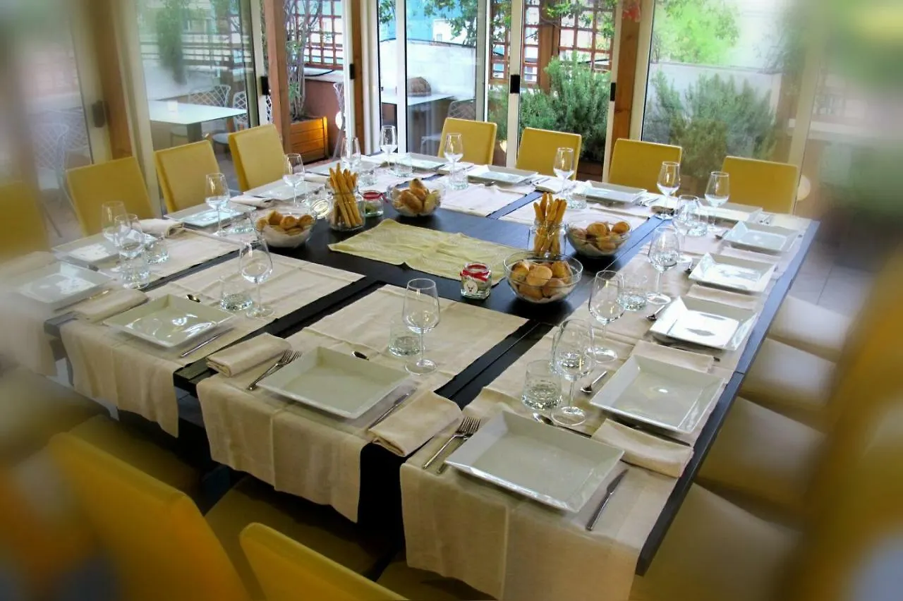 Hotel Metro Milan 3*,